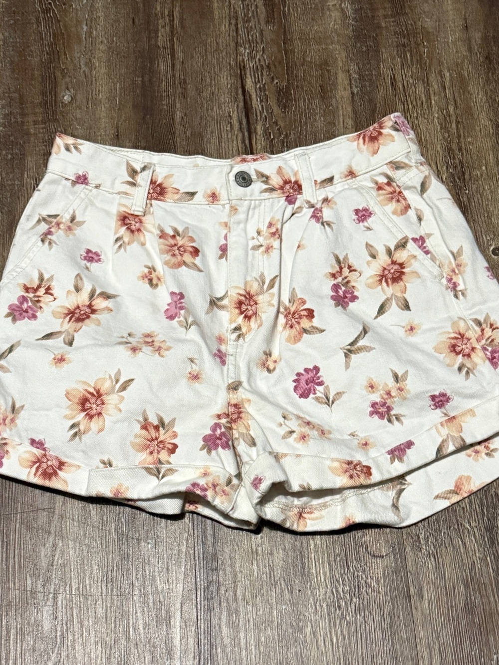 American Eagle Floral Mom Shorts Women's 4 Cuffed High Rise Festive Denim